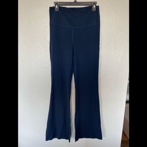 LULULEMON Groove Super-High-Rise Flared Pant Nulu
